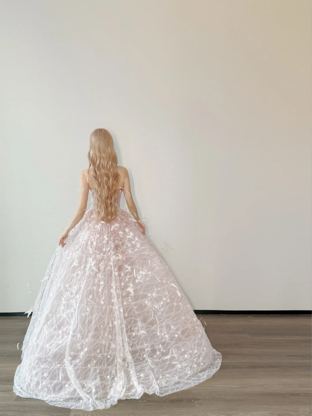 Light Pink Strapless Sweetheart Prom Gown Floral Beaded 3D Feather Sheer Tulle A Line Evening Dress NV7153