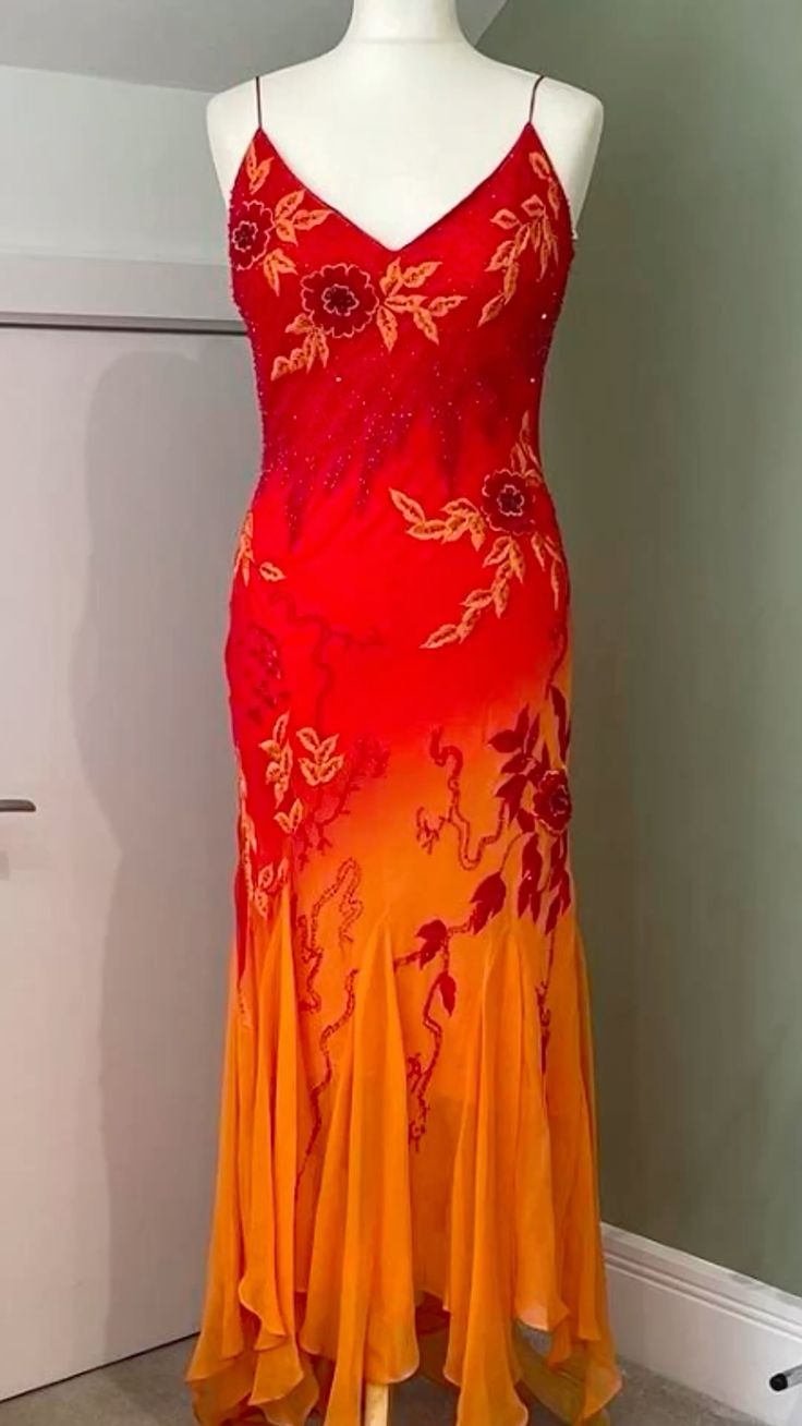 NiceVestidos--Exquisite beaded long chiffon fashionable gradient prom dress NV5676