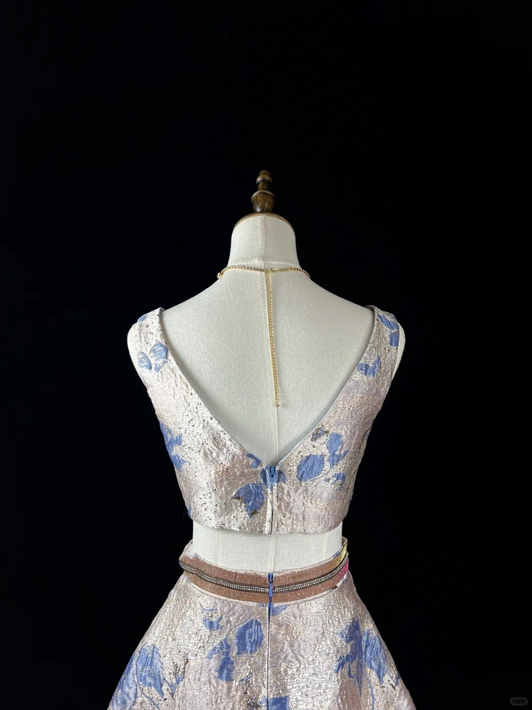 Champagnerblaues und goldgeprägtes Jacquard-Kurzkleid, Geburtstagskleid, NV4487