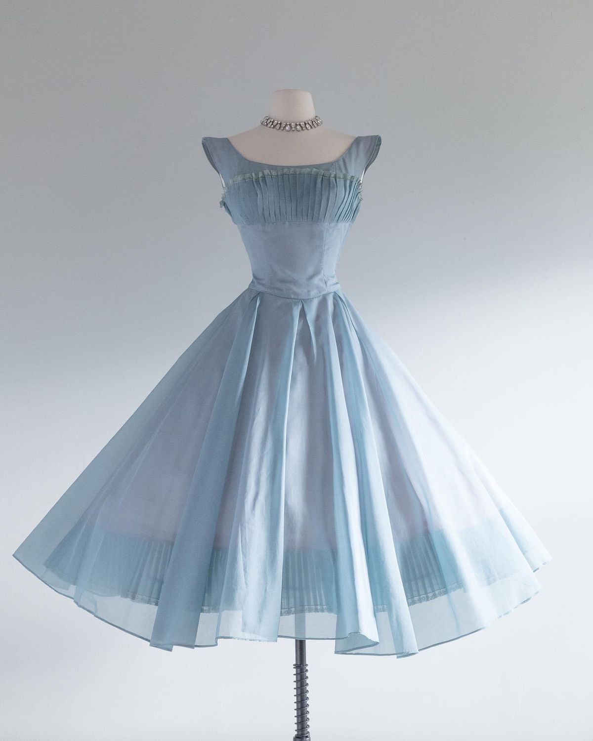 NiceVestidos-Sweet And Elegant Short Homecoming Dress Birthday Dress nv5513