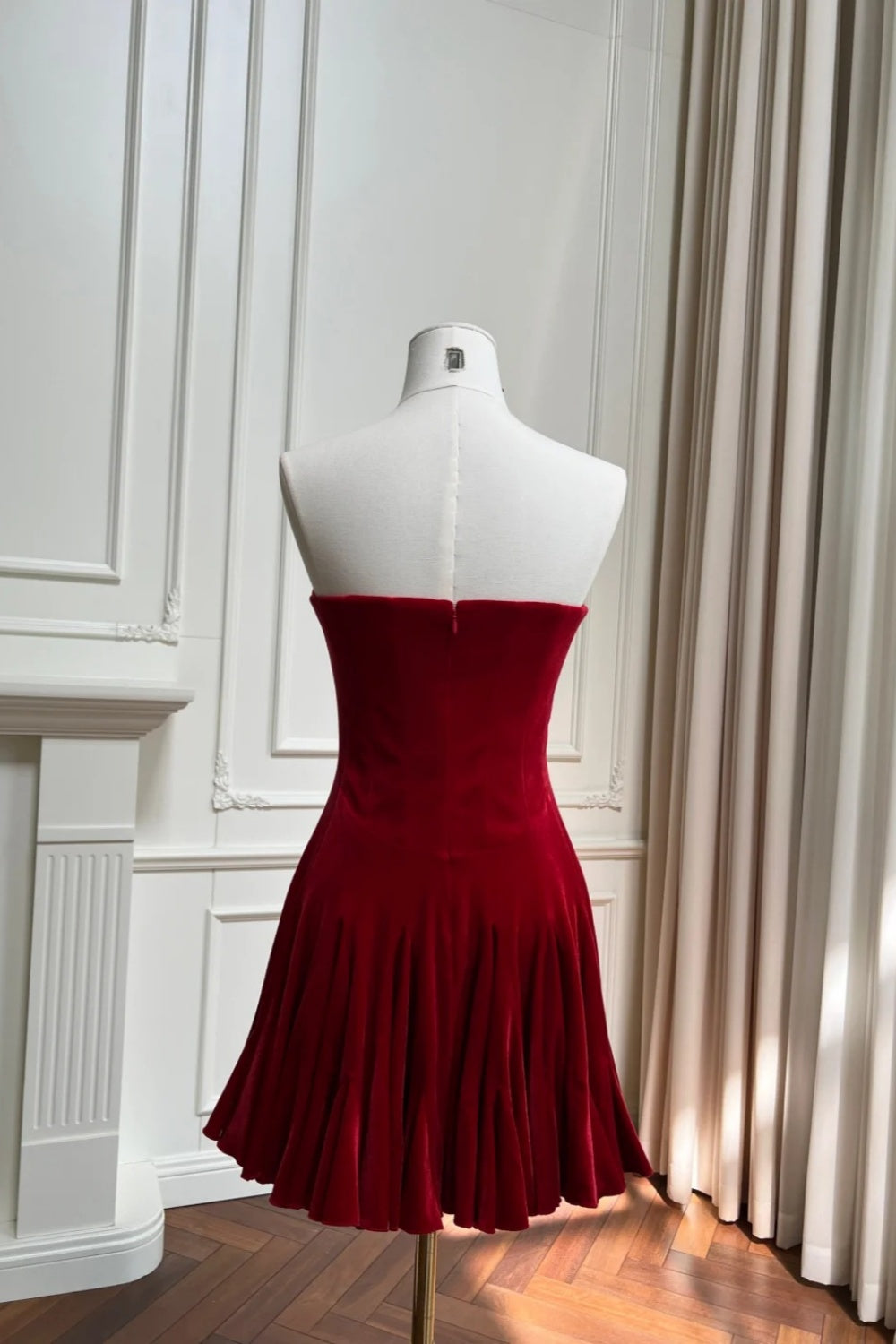 NiceVestidos-_NV Rotes kurzes Geburtstagskleid, formelles Ballkleid NV5944