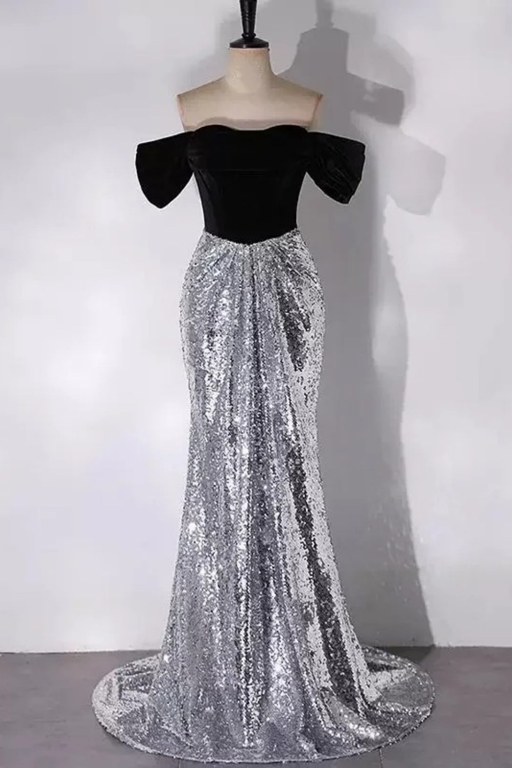 Long And Shiny Elegant Sequin Evening Gown NV6720