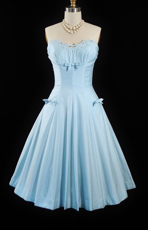 NiceVestidos--Light Blue Mid-Length/Short Homecoming Dress Satin Nv5591