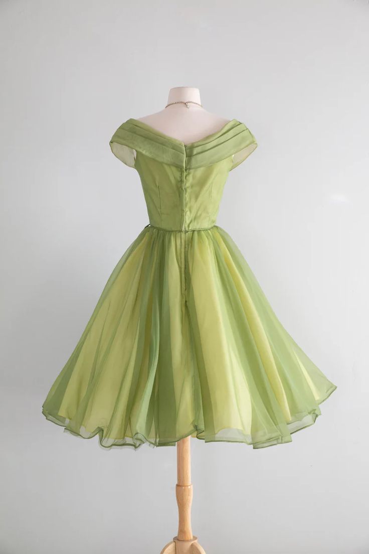 NiceVestidos - Grünes Chiffon-Kurzes Homecoming-Kleid Partykleid nv5527