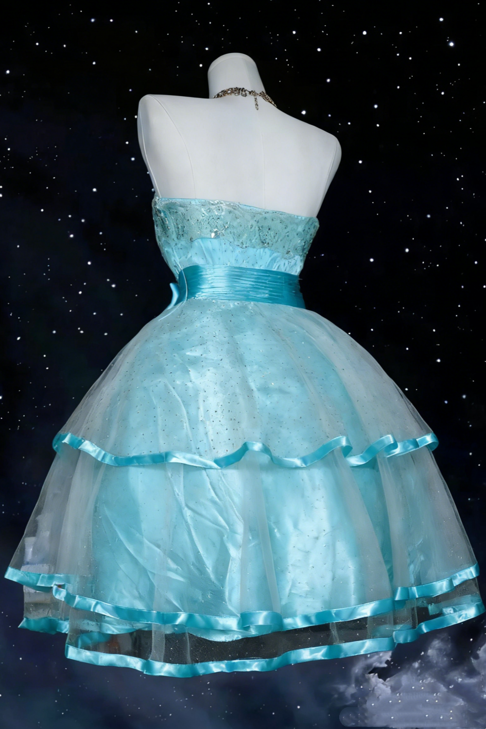 Mintfarbenes eisblaues Prinzessinnenkleid: Galaxy Starlight-Stickerei im Saum NV6836