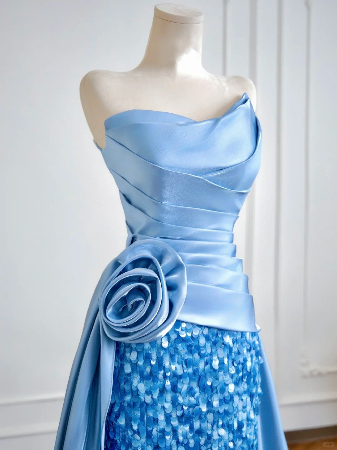 Blue shiny sequins long satin floor-length ball gown evening gown graduation dress nv5104