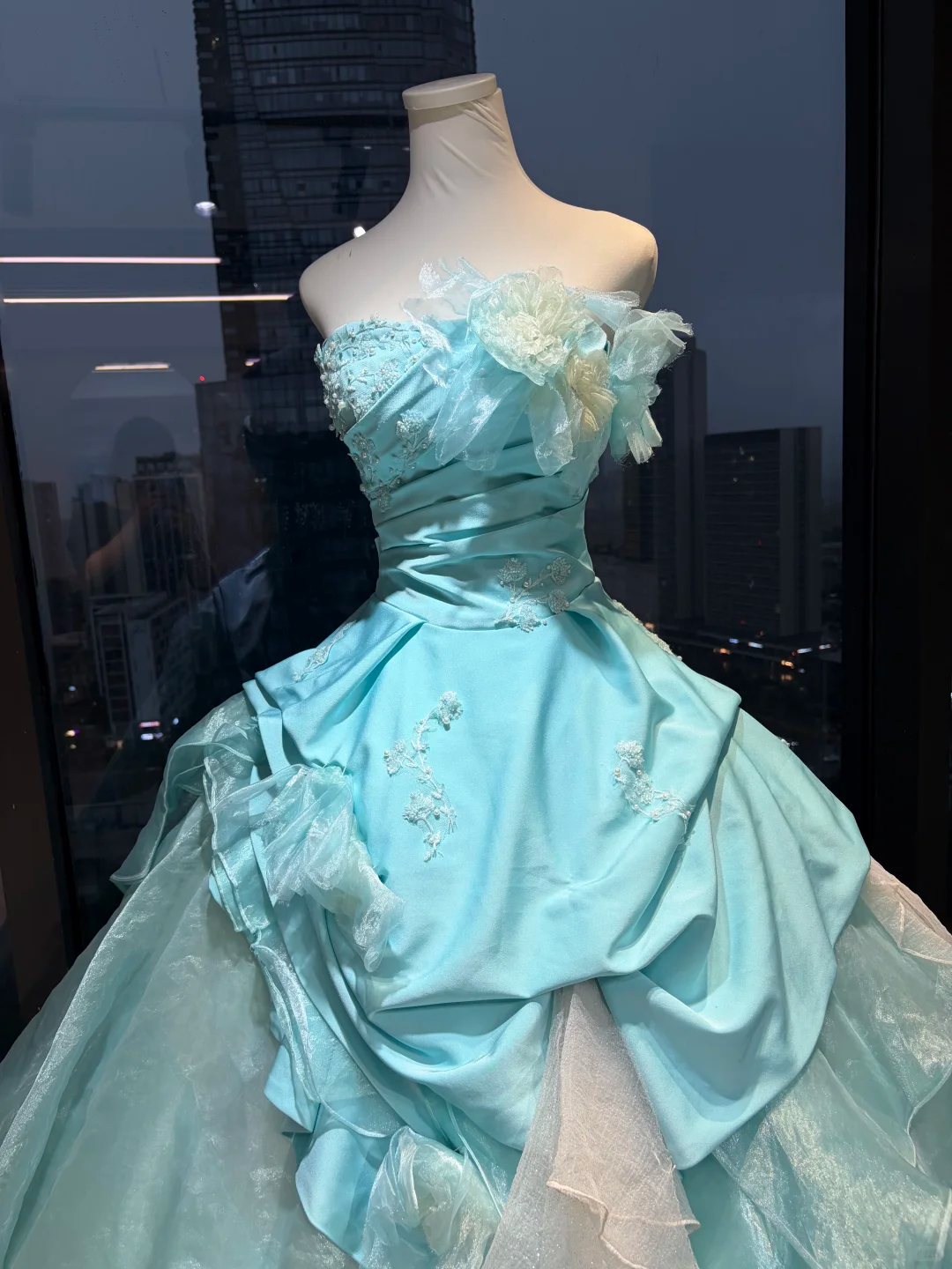 Ice Blue Strapless Princess Ball Gown Beaded Embroidery 3D Flower Ruched Satin Tiered Organza Long Evening Gown NV7001