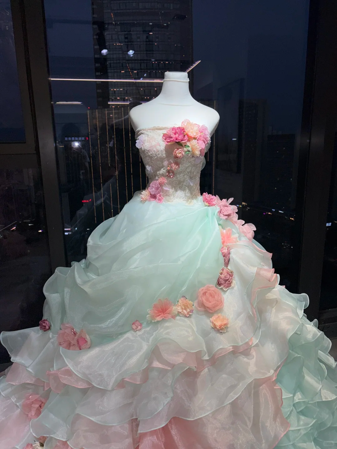 Mint Green Pink Ombre Strapless Princess Ball Gown Lace 3D Flowers Tiered Ruffle Organza Long Evening Gown NV7008
