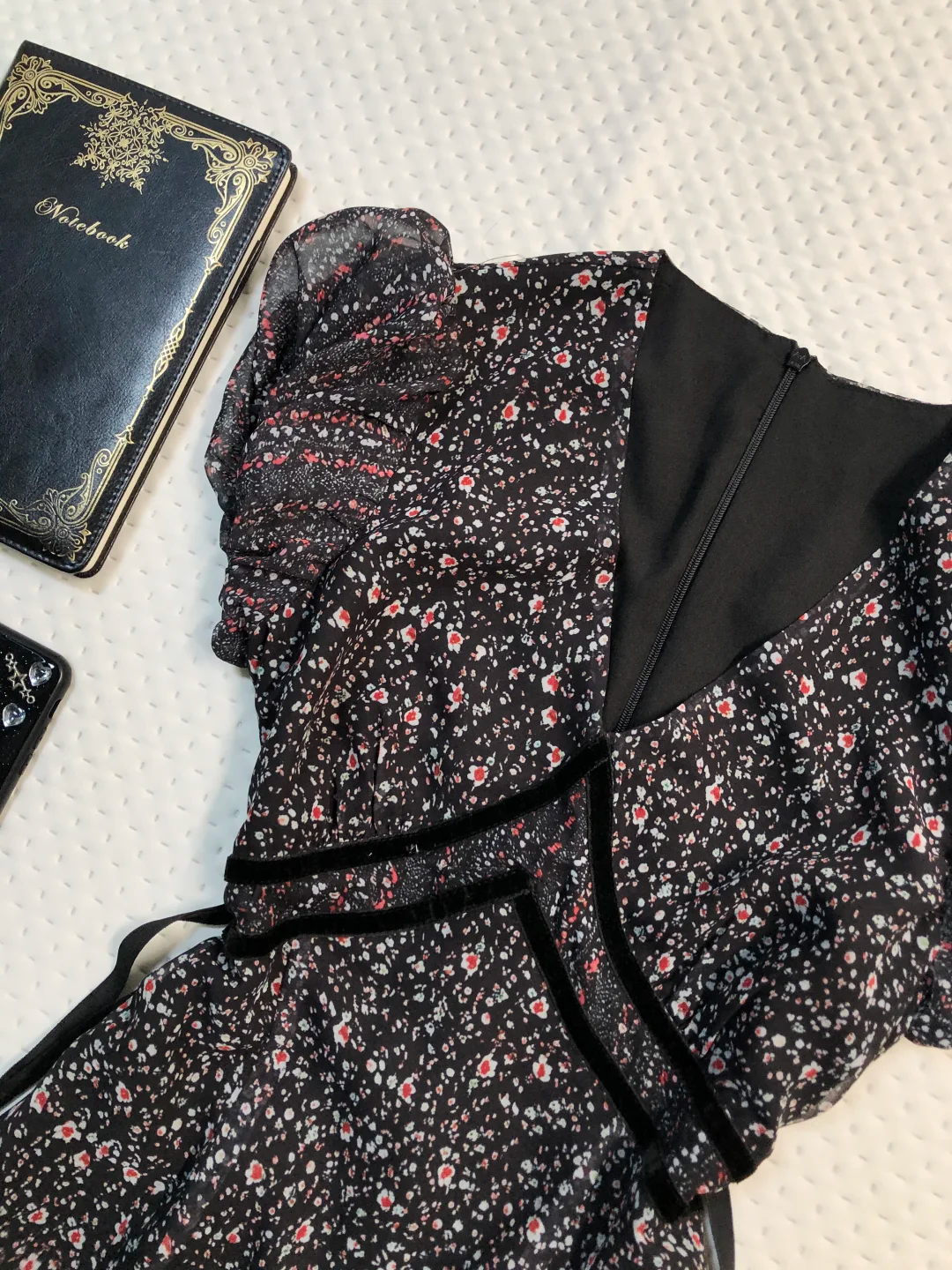Black Floral Print Short Homecoming Dress V Neck Puff Sleeve Velvet Trim Lace Hem Vintage Cocktail Gown NV6915