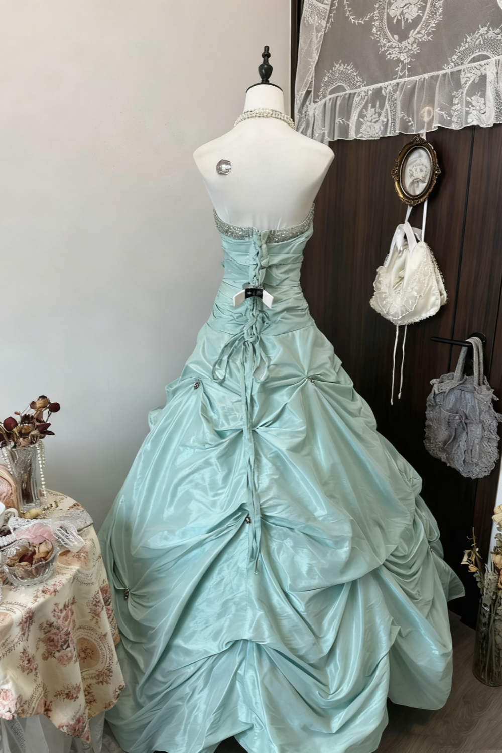 NiceVestidos - Robe de bal bustier vintage en satin vert menthe ornée de strass NV5915