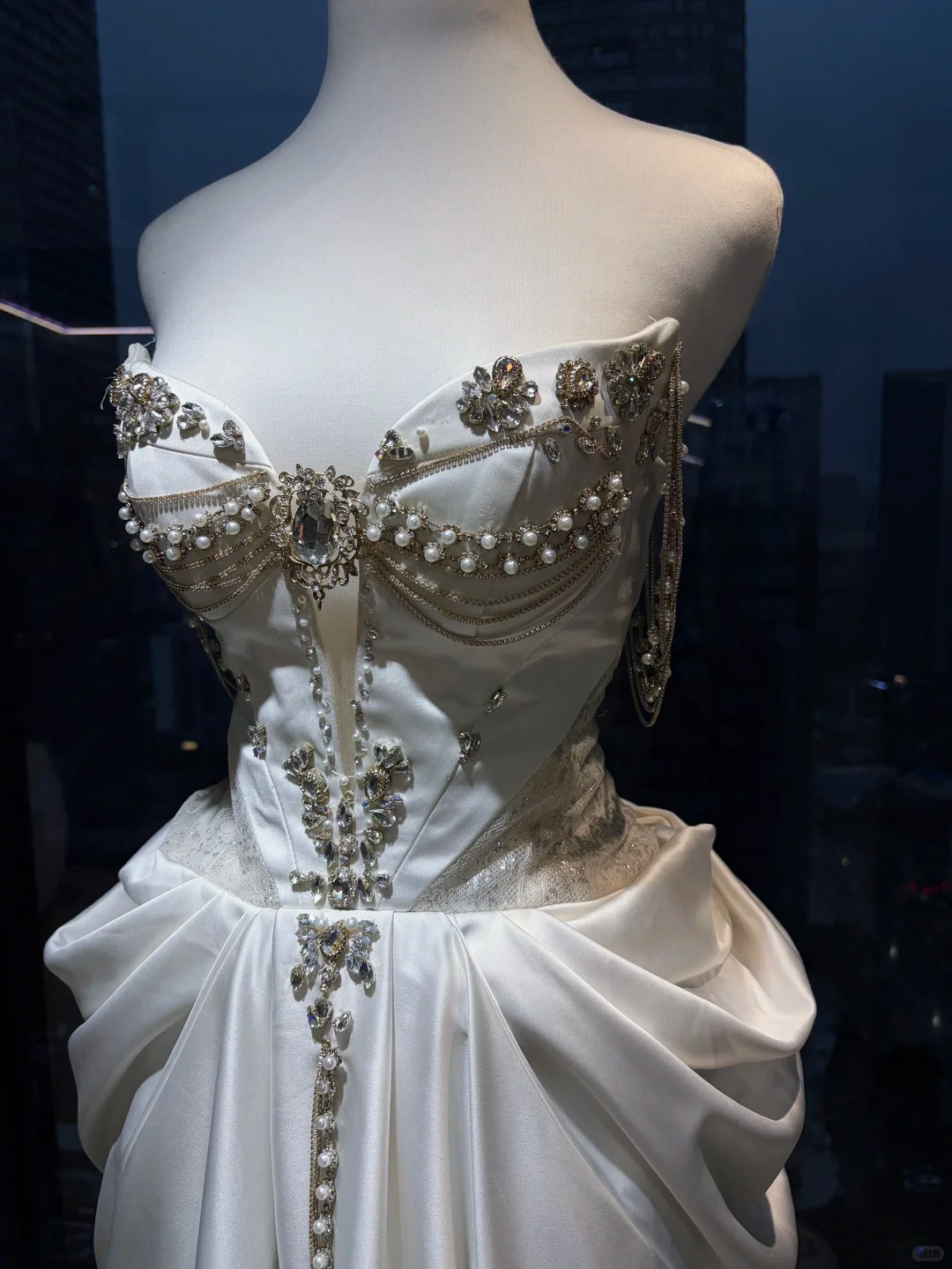 Strapless Sweetheart White Satin Mermaid Gown Rhinestone Pearl Chain Draped Wedding Prom Dress NV7025