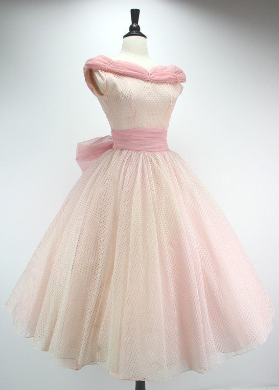 NiceVestidos - Rosa mittellanges Ballkleid aus Tüll, NV5479