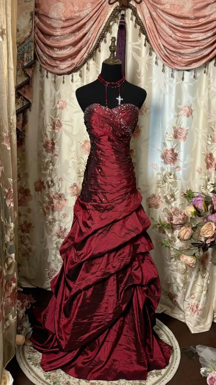 Burgundy Vintage Elegant Fashion Exquisite Beaded Long Satin Ball Gown Evening Dress Prom Dress nv3766