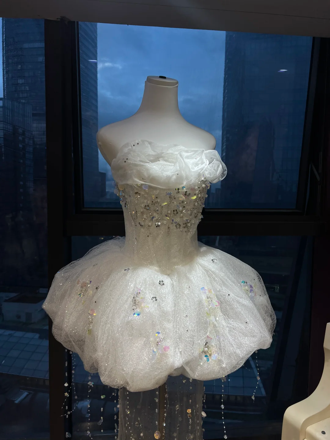 White Strapless Short Corset Formal Gown Glitter Tulle Crystal Chain Homecoming Dress NV6954