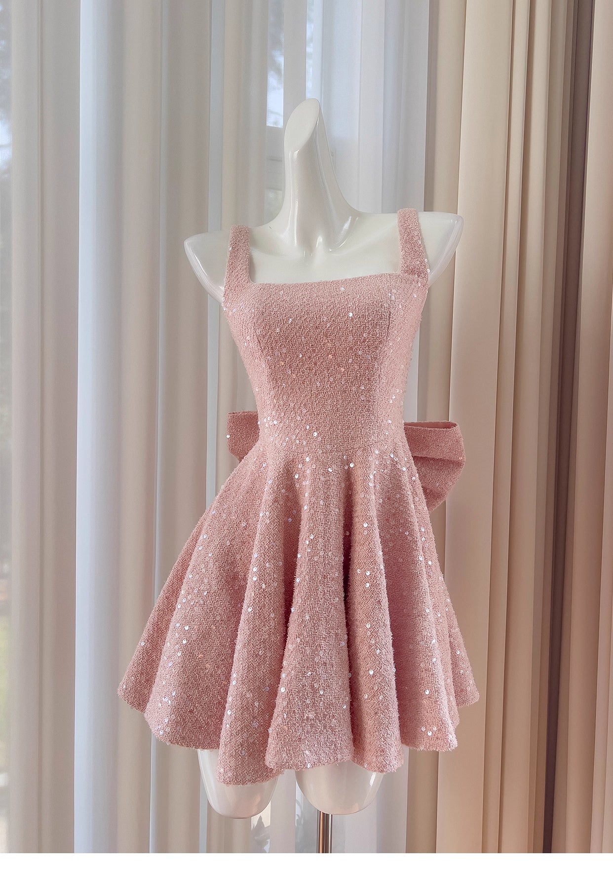 NiceVestidos-Short Homecoming Dress Pink Sequined Tweed Suspender Dress High-End Waist Slimming Bow Short Dress nv5544