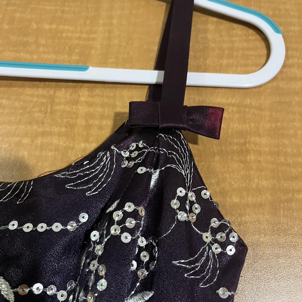 Robe de soirée longue en satin violet foncé à bretelles spaghetti et perles pour femme, tenue de bal, de soirée, nv3745