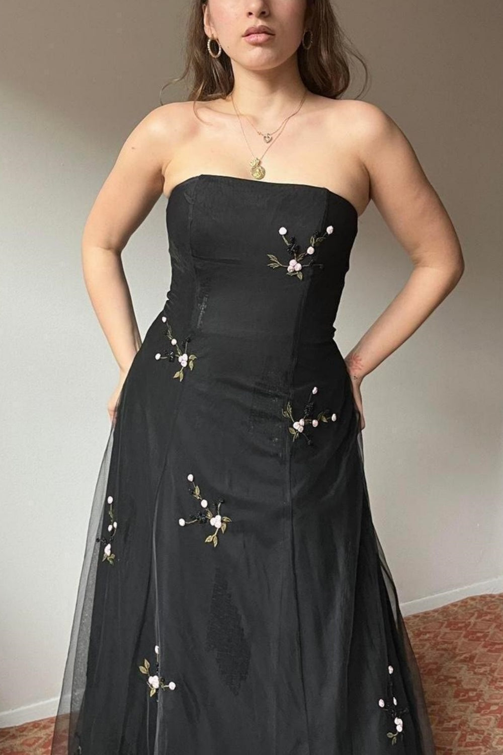 NiceVestidos-Black vintage floral long tulle evening gown Nv5640