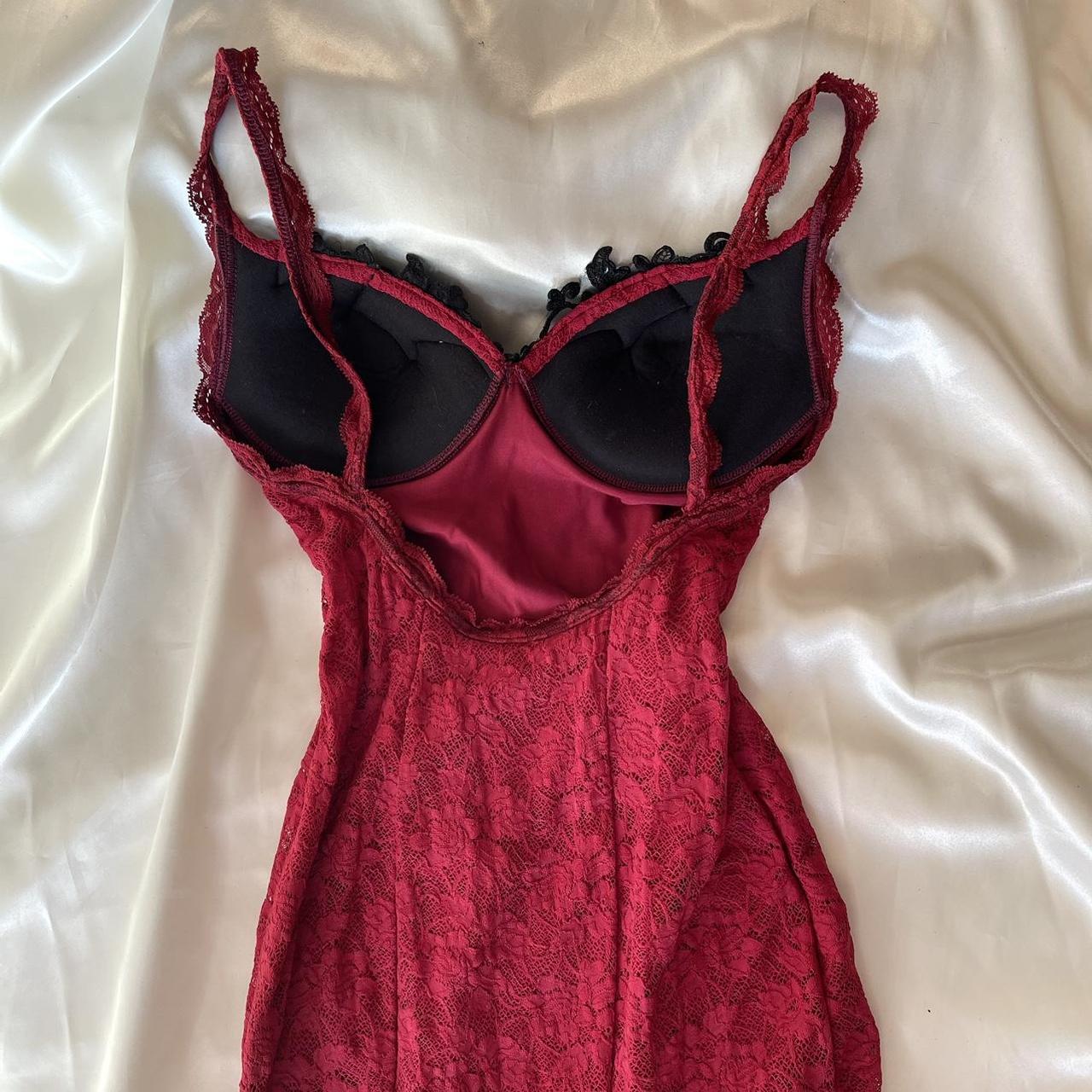 ♥️♠️♦️♣️Stunning retro-glam red and black delicate lace bodycon mermaid maxi prom dress with a sexy slit nv5382