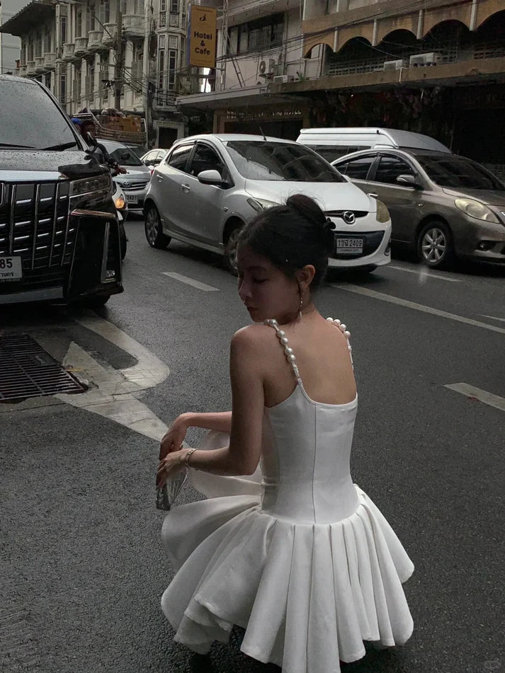 White Fashion Pearl Elegant Short Satin Homecoming Dress Prom Dress Party Dress nv4807