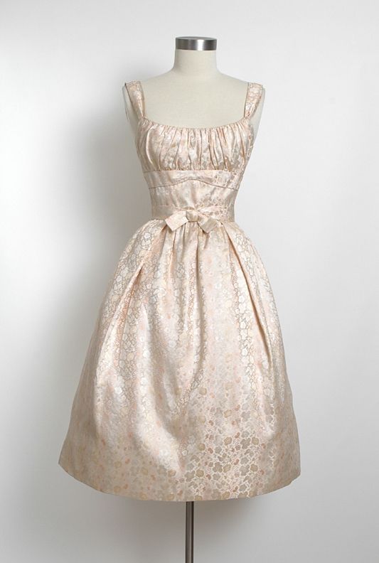 NiceVestidos-Pale Pink Floral Short Satin Homecoming Dress nv5567