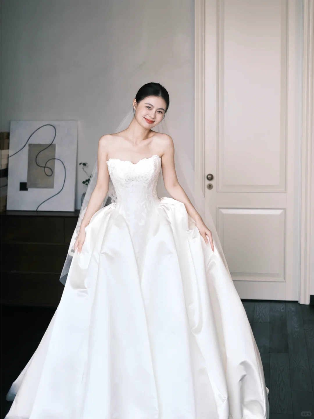 Strapless Ivory Satin Ball Gown Wedding Dress, Sweetheart Neck Lace Appliqued Bridal Dress NV7389
