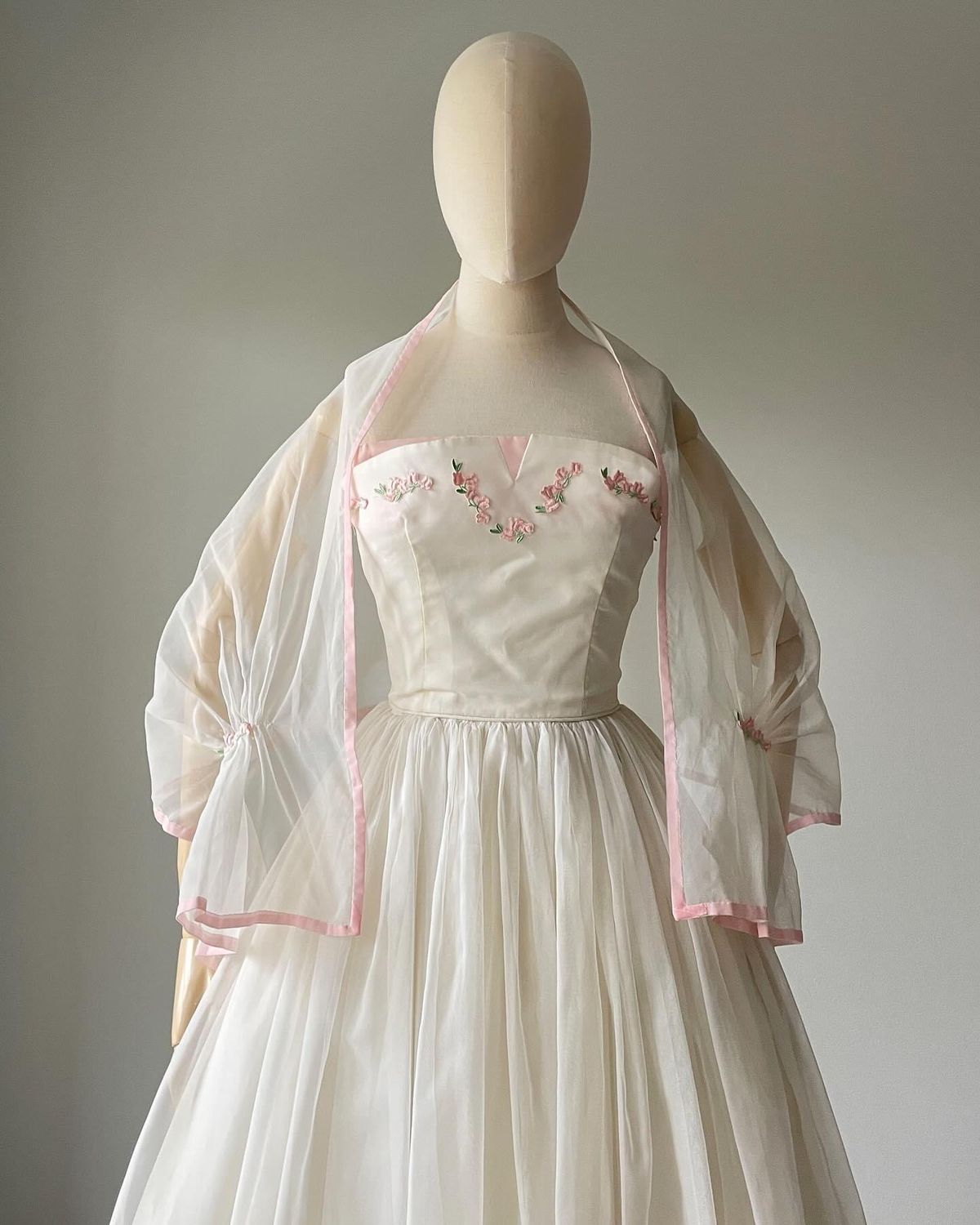 NiceVestidos-Sweet Floral Elegant Short Tulle Homecoming Dress Birthday Dress nv5508