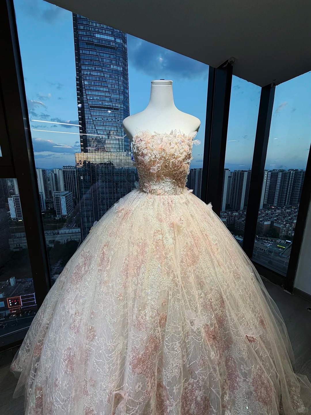 Strapless Champagne Pink Prom Dress 3D Flowers Hand Beading Lace Sequin Tulle Ball Gown NV7048