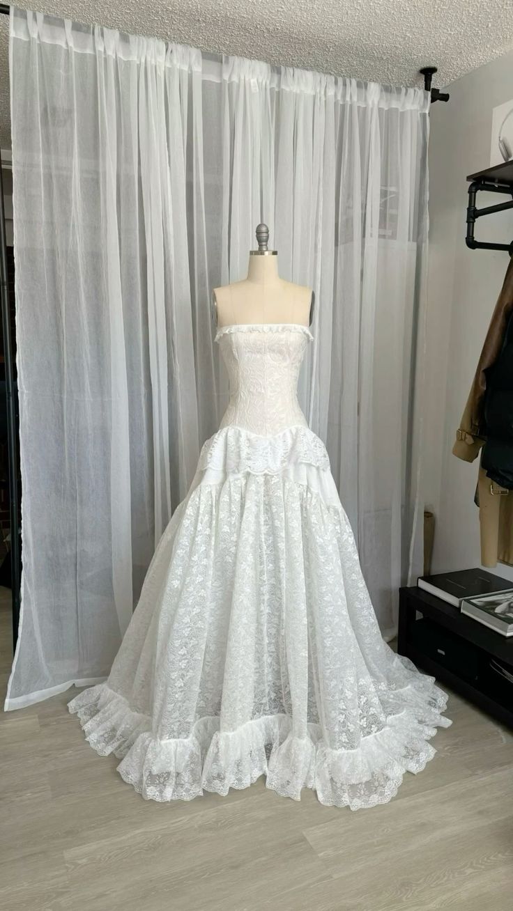 Robe de soirée longue en tulle et dentelle blanche élégante nv2816