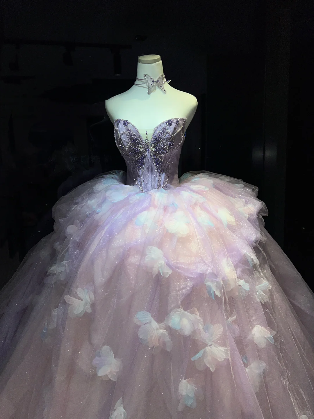 Strapless Lavender Prom Dress Sweetheart Neck Rhinestone Corset 3D Butterfly Tulle Ball Gown NV7050
