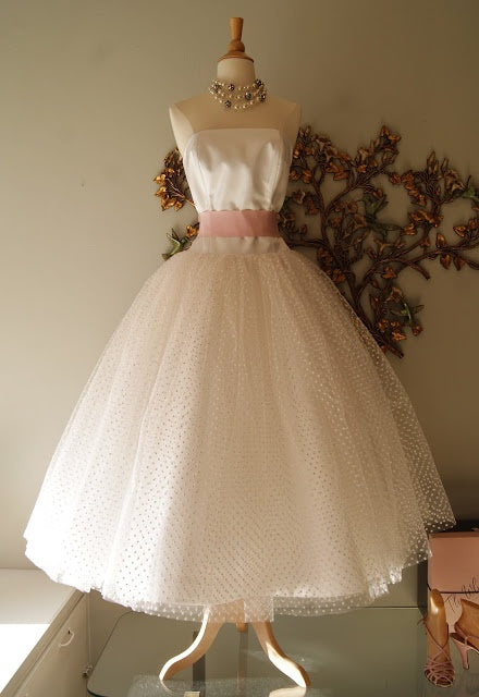 NiceVestidos--Pink Ribbon White Short Tulle Midi/Crop Homecoming Dress Nv5595