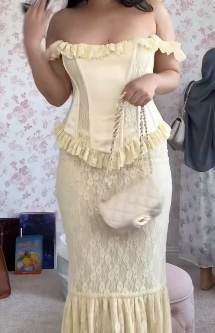 Yellow Elegant Fashion Long Vintage Lace Ball Gown Evening Dress Party Dress nv4163