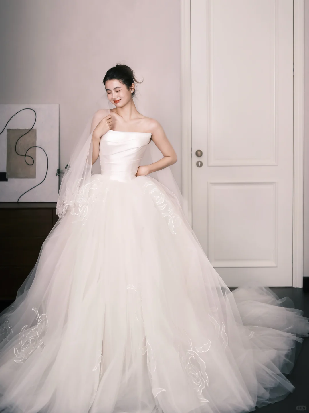 Strapless Draped Satin Tulle Wedding Dress with Rose Embroidery NV7361