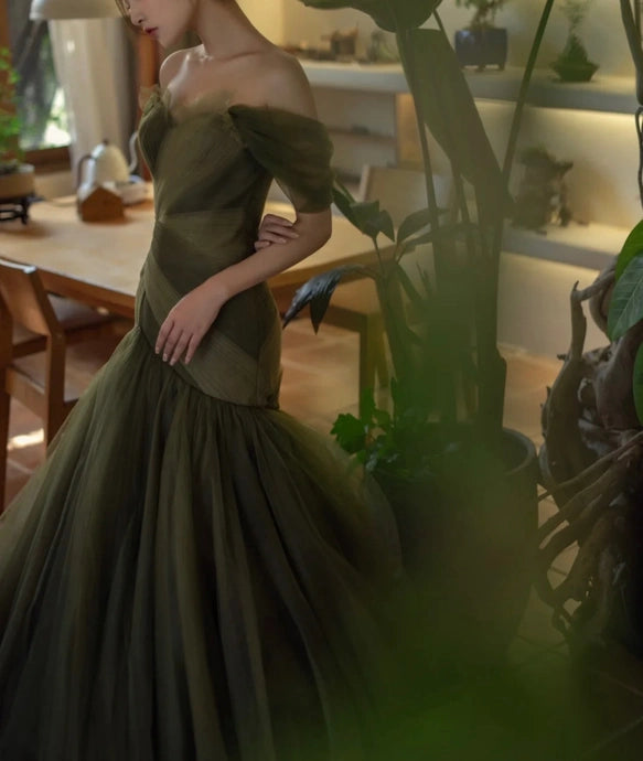 Green beautiful elegant long tulle off-shoulder ball gown evening dress nv73