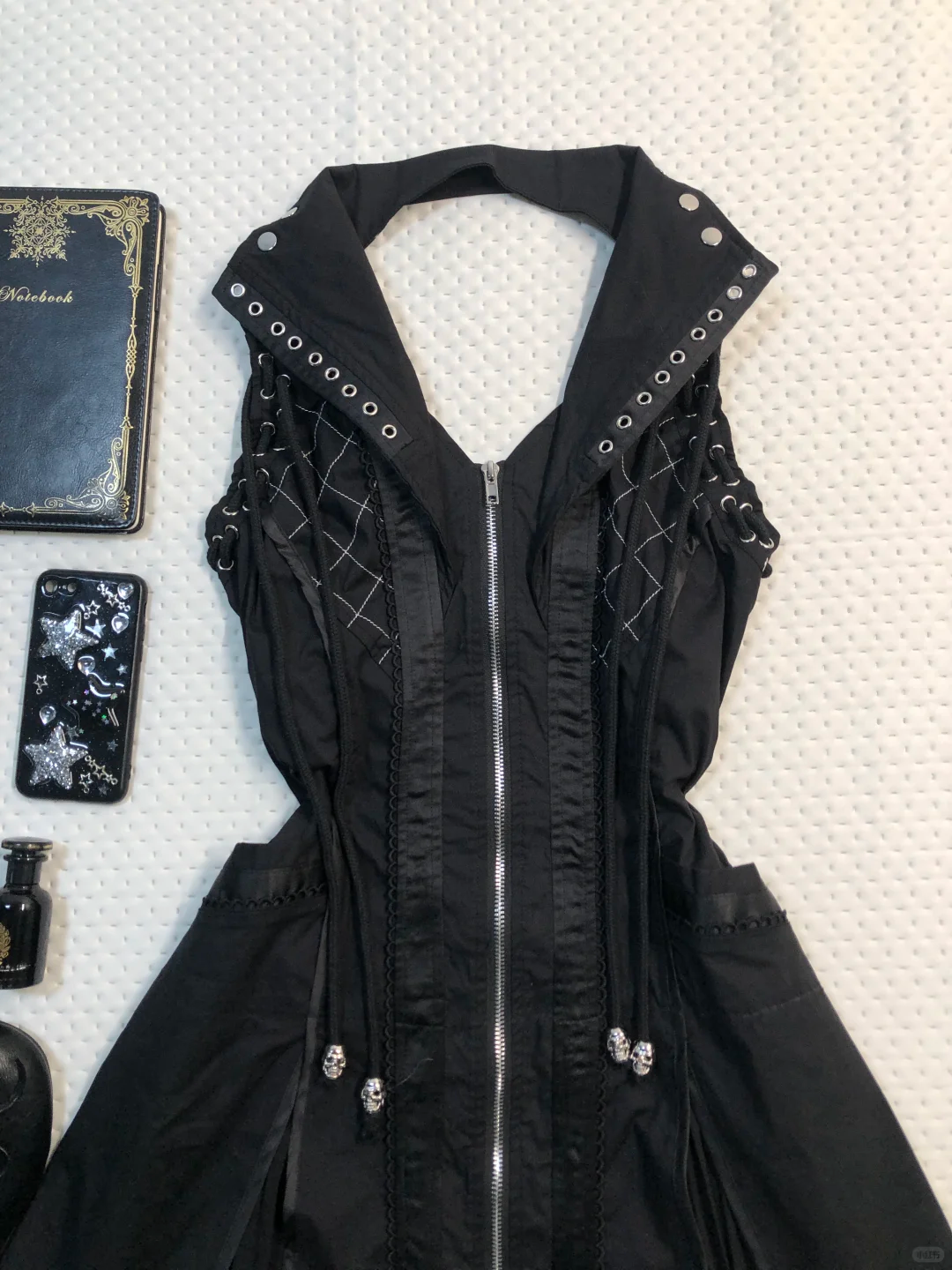 Black Gothic Sleeveless Short Homecoming Dress Halter Collar Lace Up Zipper Punk Cocktail Gown NV6922