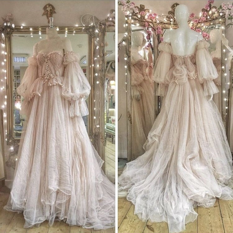 NiceVestidos – Bezauberndes, verträumtes Tüllkleid mit Puffärmeln und 3D-Blumenapplikationen NV5894