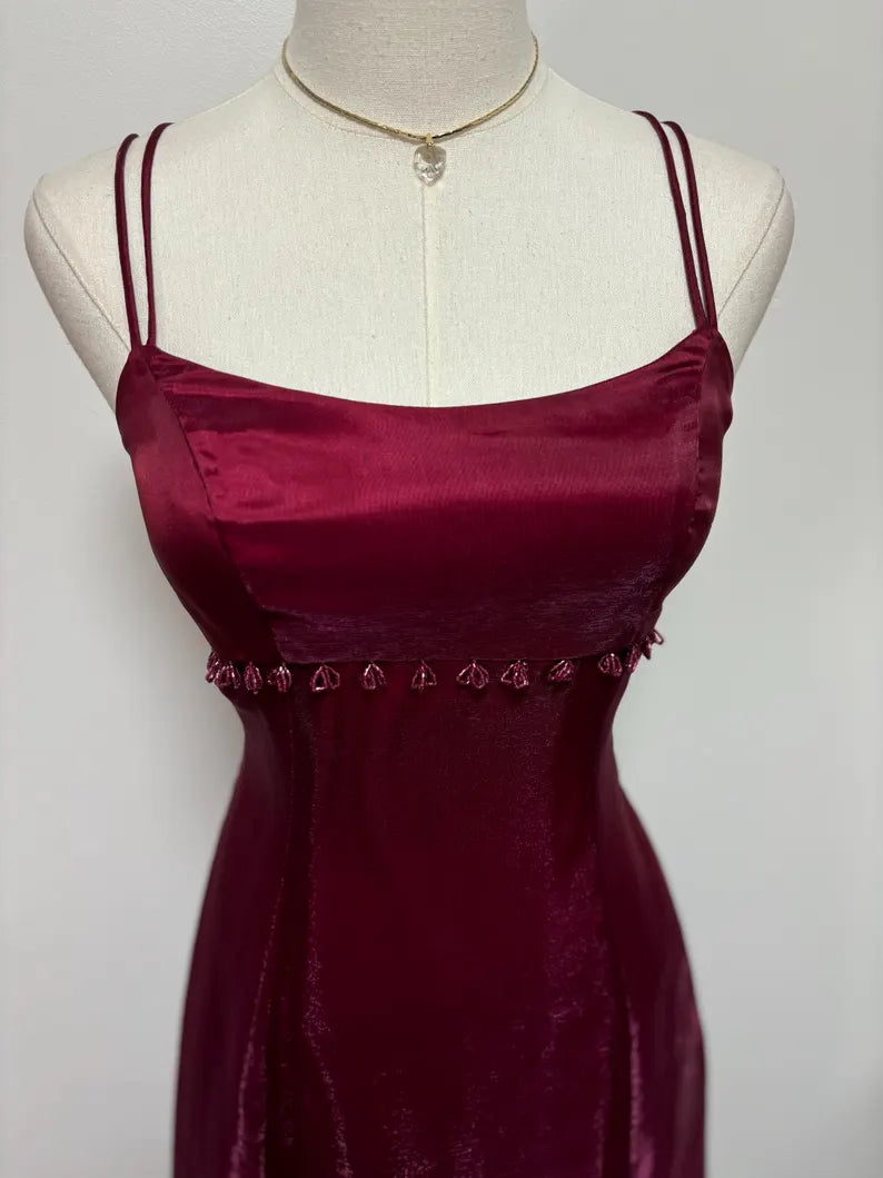 Robe de soirée élégante en satin rouge foncé bordeaux, style rétro, simple, brillante, exquise, à lacets, avec perles, longue, robe de bal, robe de soirée, robe de soirée nv3709