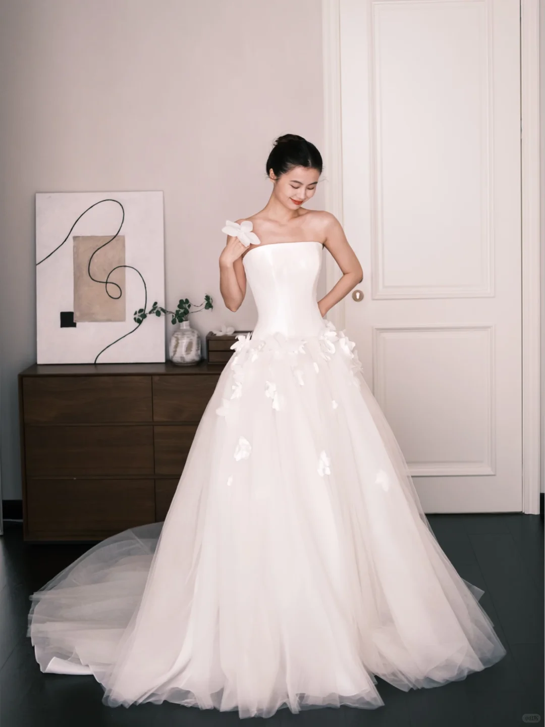 White Strapless 3D Floral Tulle Ball Gown Wedding Dress  NV7233