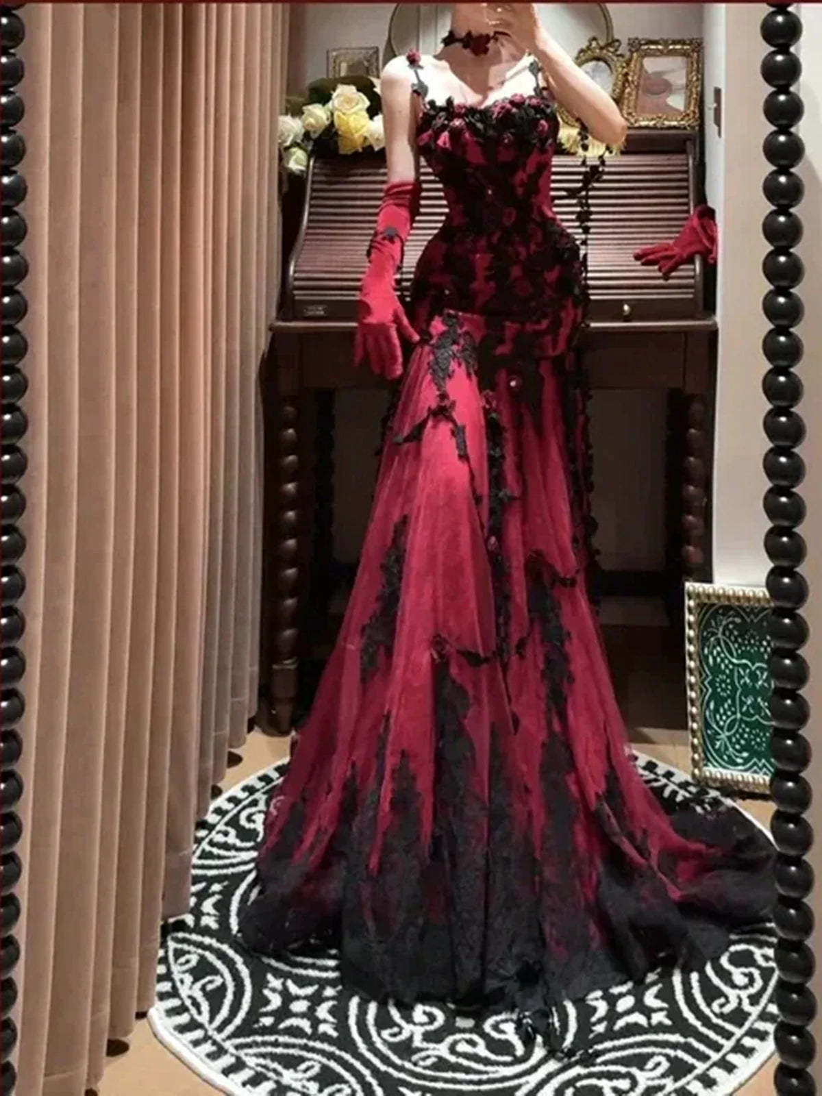 NiceVestidos-Red-Black Lace 3D Floral Sleeveless Floor-Length Gothic Gown NV6189