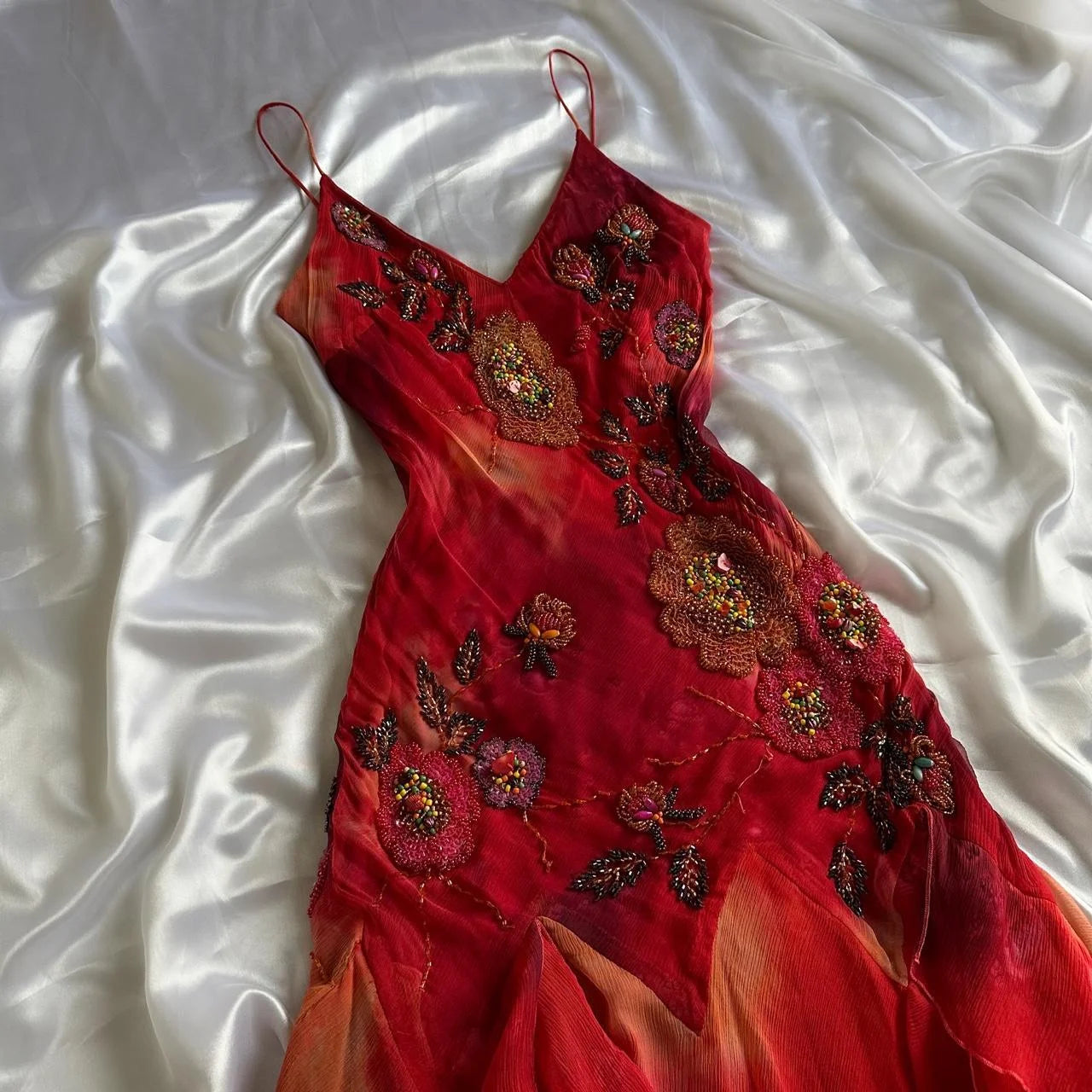 🌺✨Robe de soirée longue en mousseline de soie, élégante et rétro, avec perles exquises, rouge, nv5351