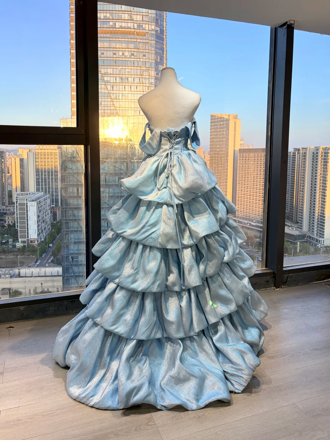 Ice Blue Strapless Princess Evening Gown Sweetheart Neck Pearl Rhinestone Shiny Tiered Cake Skirt Long Prom Dress  NV7017