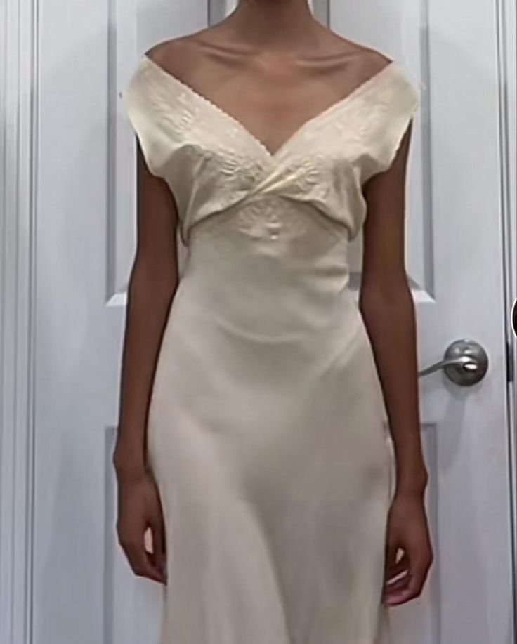 Ivory Fashion Elegant V-neck Long Slim Fit Satin Party Ball Gown Evening Dress Prom Dress Wedding Dress nv3934