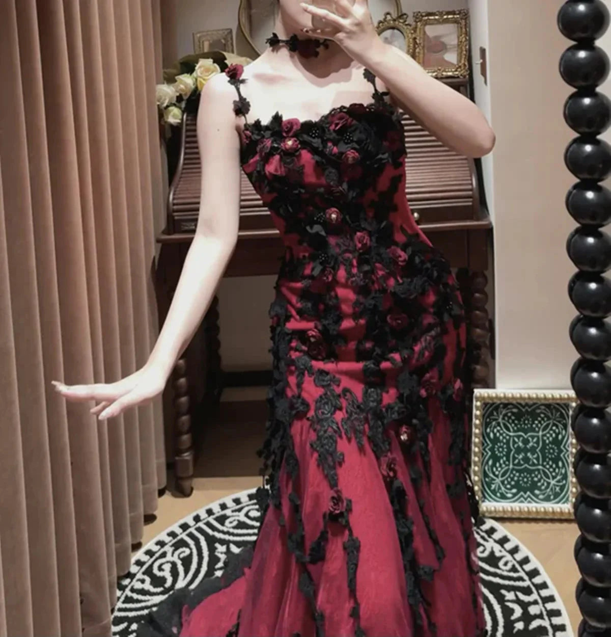 NiceVestidos-Red-Black Lace 3D Floral Sleeveless Floor-Length Gothic Gown NV6189