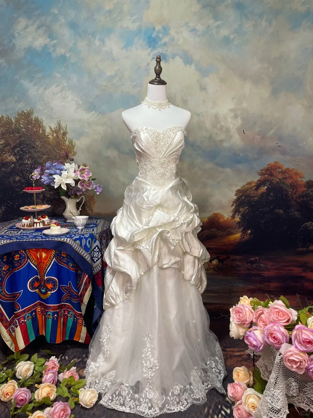 Ivory White Gorgeous Fashion Elegant Floral Exquisite Beading lace Long Satin Tulle Ball Gown Evening Gown Wedding Dress nv4063