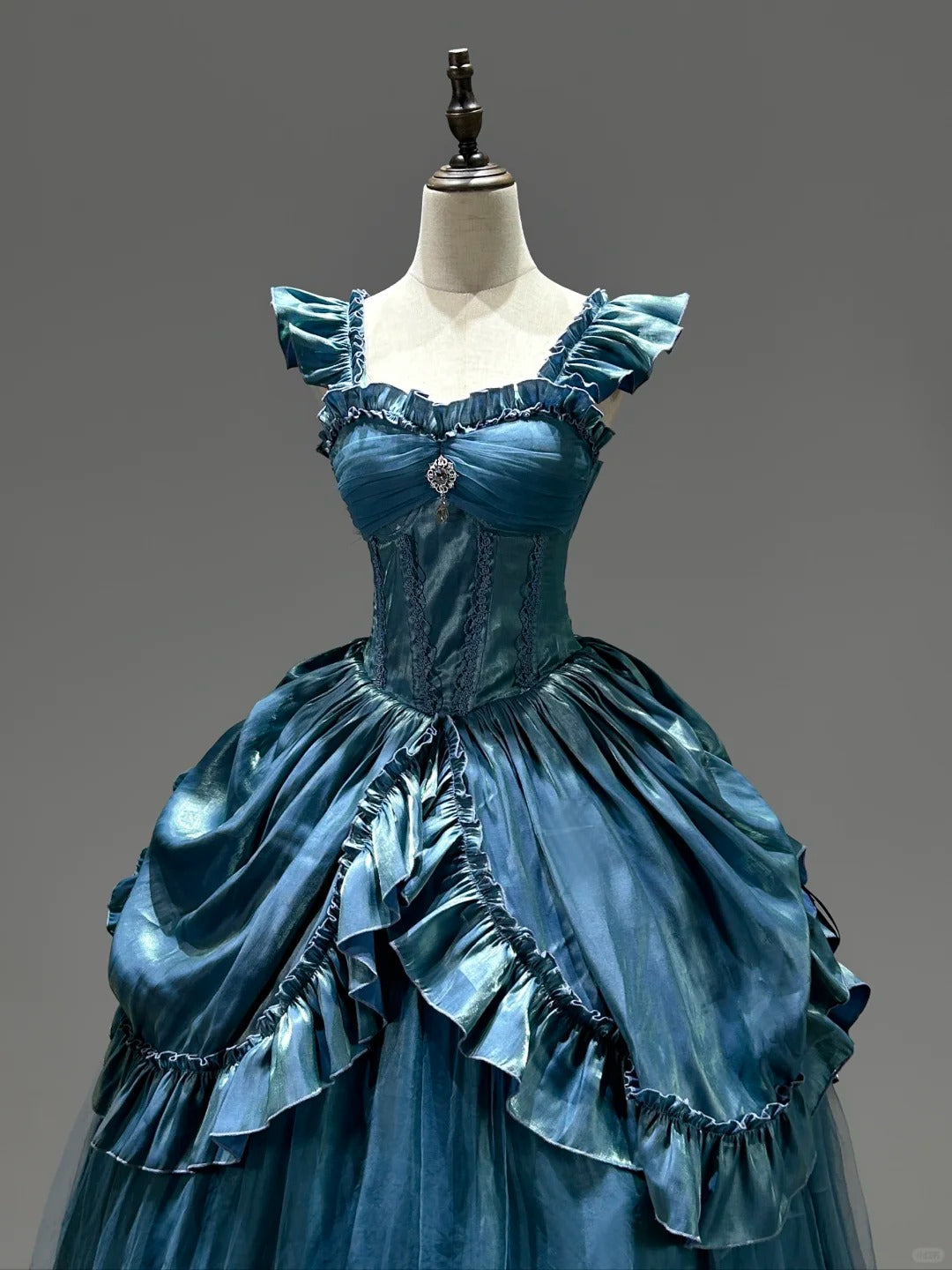 Light Blue Mysterious Vintage Fashion Elegant Long Satin Floor Length Ball Gown Evening Dress Party Dress nv4194