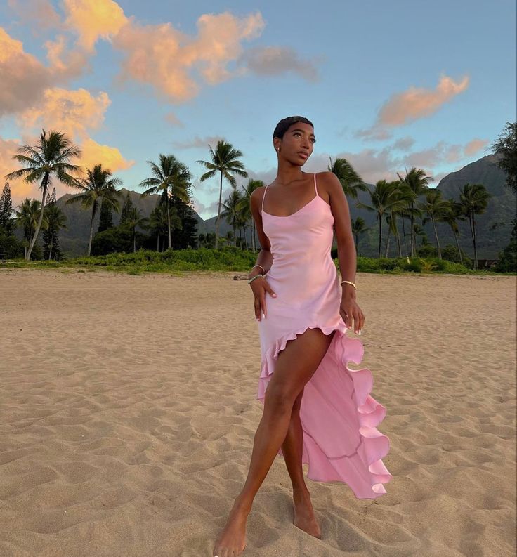 Rosa Mode Elegant Spaghetti Strap Lange Satin Rüschen Ballkleid Abendkleid Urlaub Party Kleid nv3494