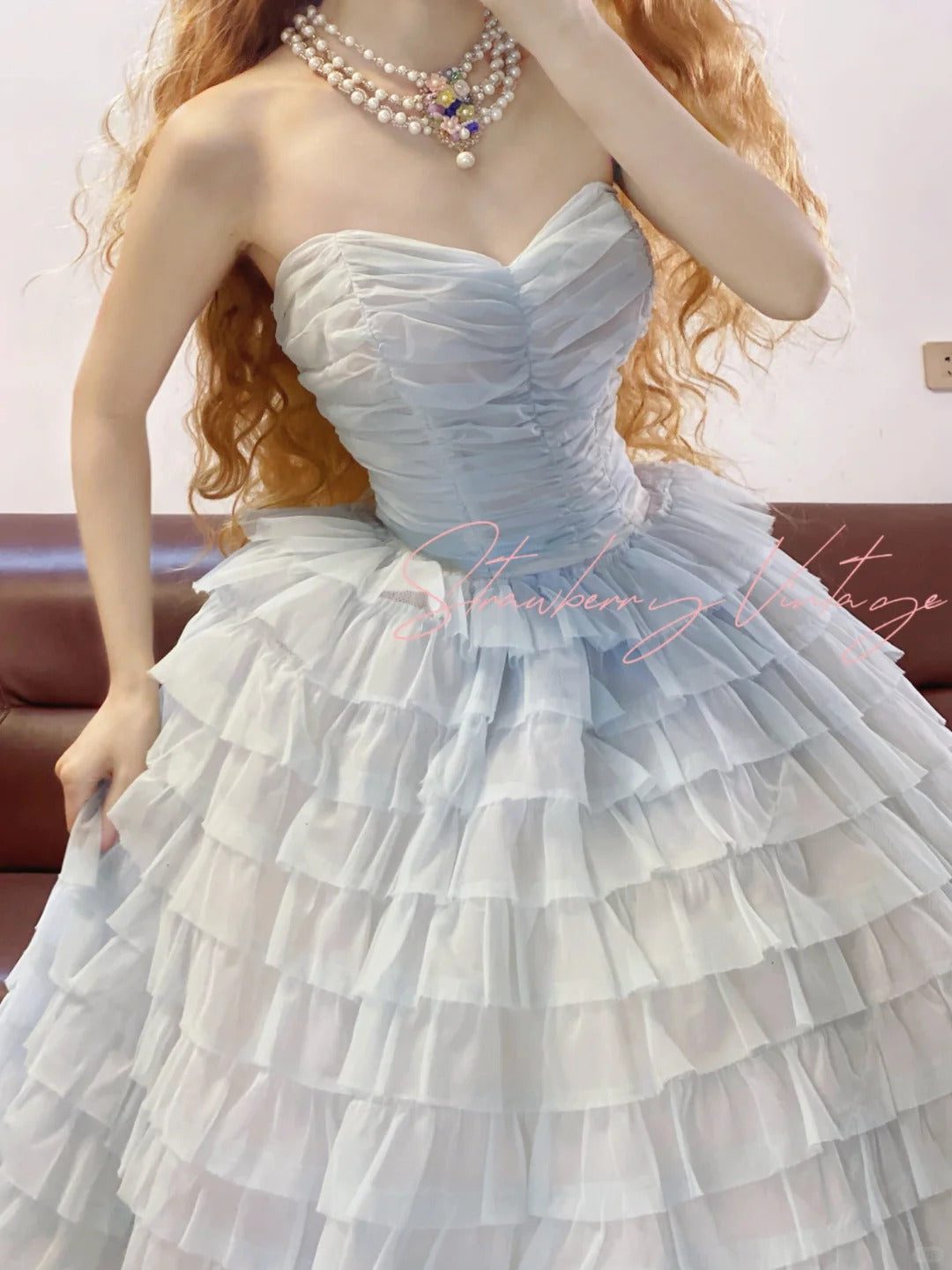 Rosa Vintage Elegantes langes mehrlagiges Prinzessinnen-Tüll-Ballkleid nv5028