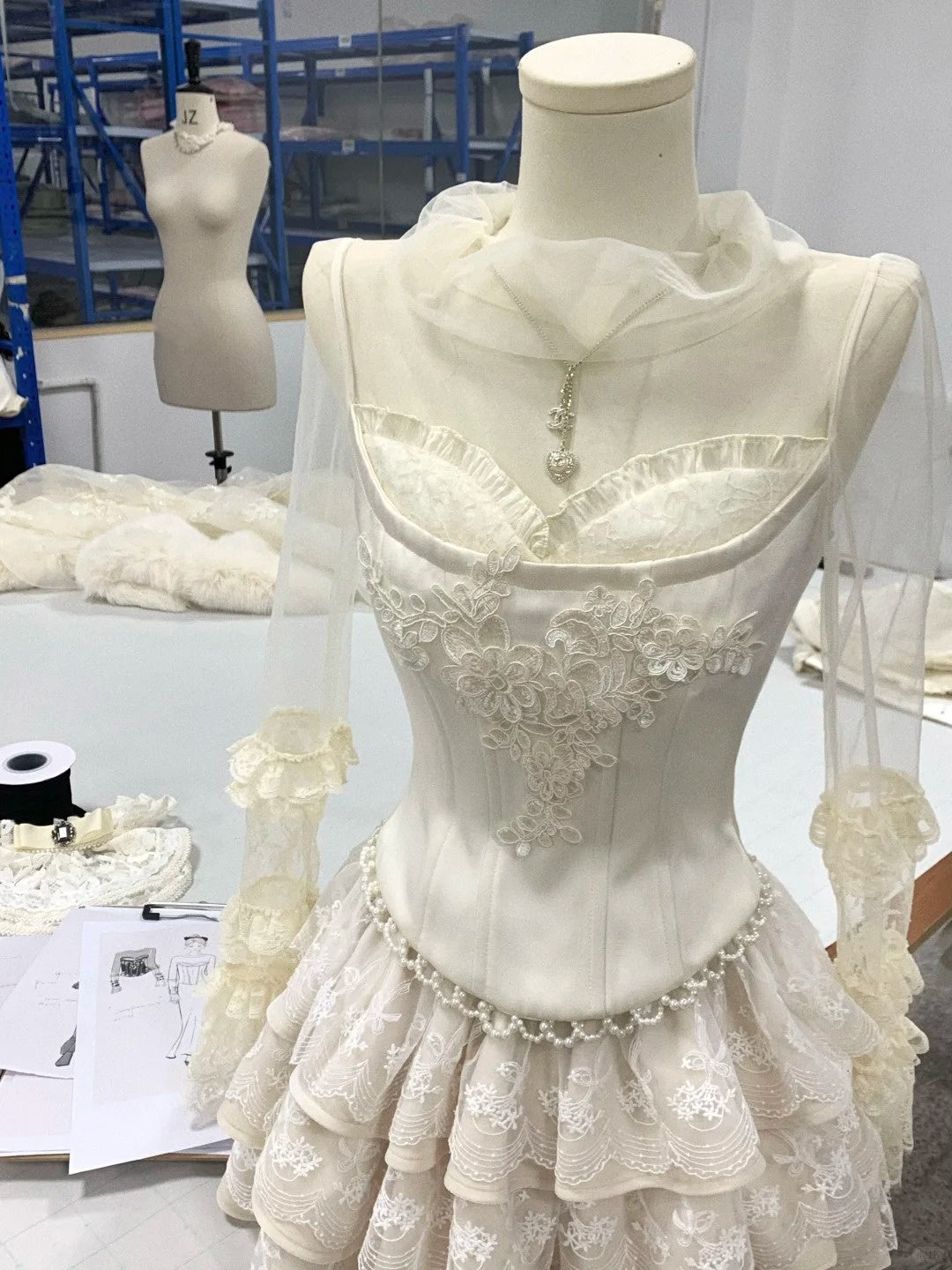 White Sweet Pearl Beading Short Satin Lace See-through Homecoming Dress Prom Dress Birthday Dress nv4522