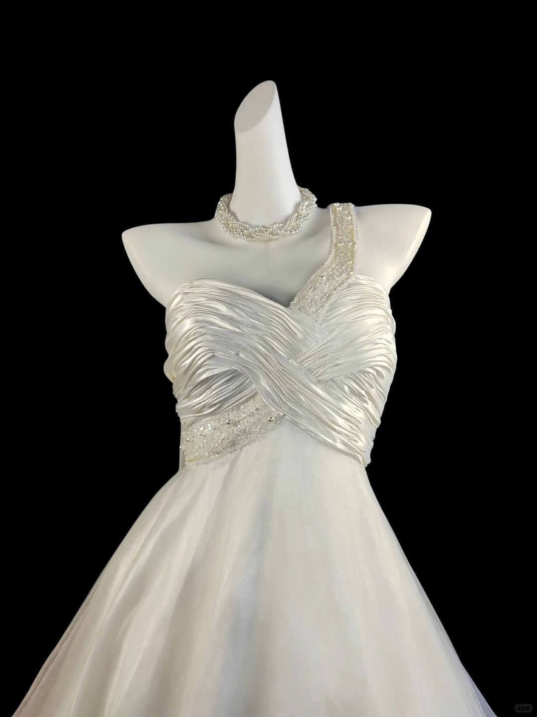 White stylish pleated pearl beaded short chiffon homecoming dress for birthdays nv5222