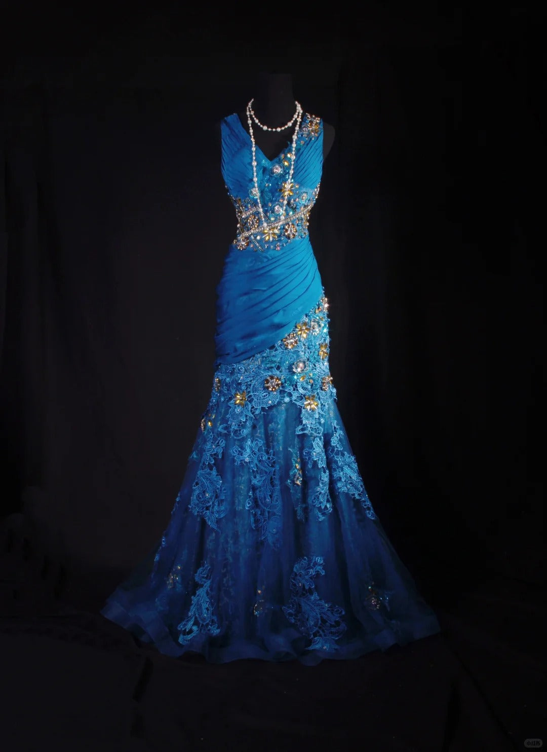 Robe de soirée vintage en satin et dentelle, bleu fantaisie, exquise, avec perles florales, nv5211