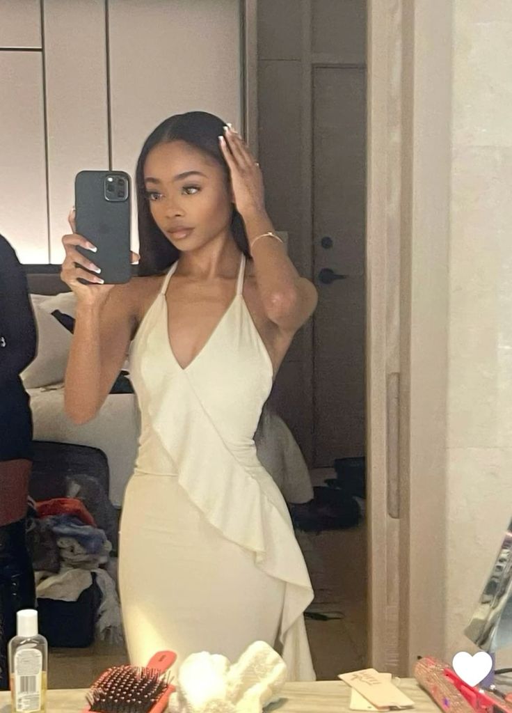 Robe de soirée blanche élégante à décolleté licou, robe de bal nv2227